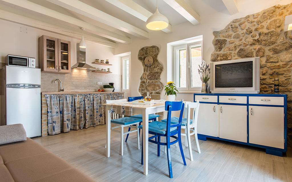 Apartman Bonaca Vrbnik Exteriör bild