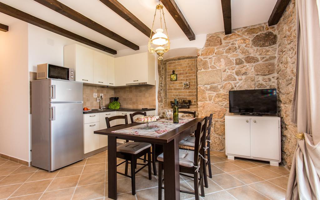 Apartman Bonaca Vrbnik Exteriör bild