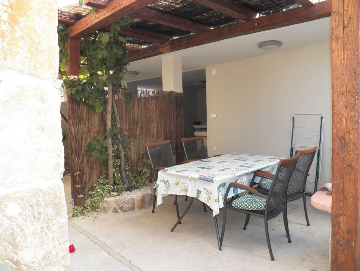 Apartman Bonaca Vrbnik Exteriör bild